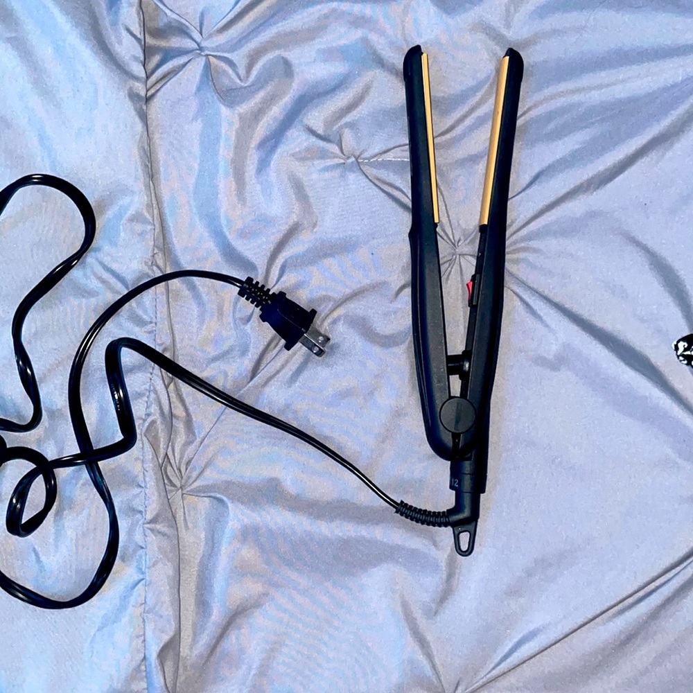 Ceramic l Tourmaline RED hair straightener